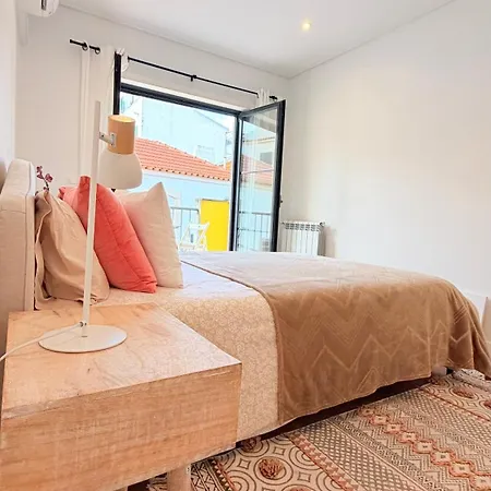 Gasthof Nomad Dreams N4 Delux In-suit In Heart Of Historic Center Cascais